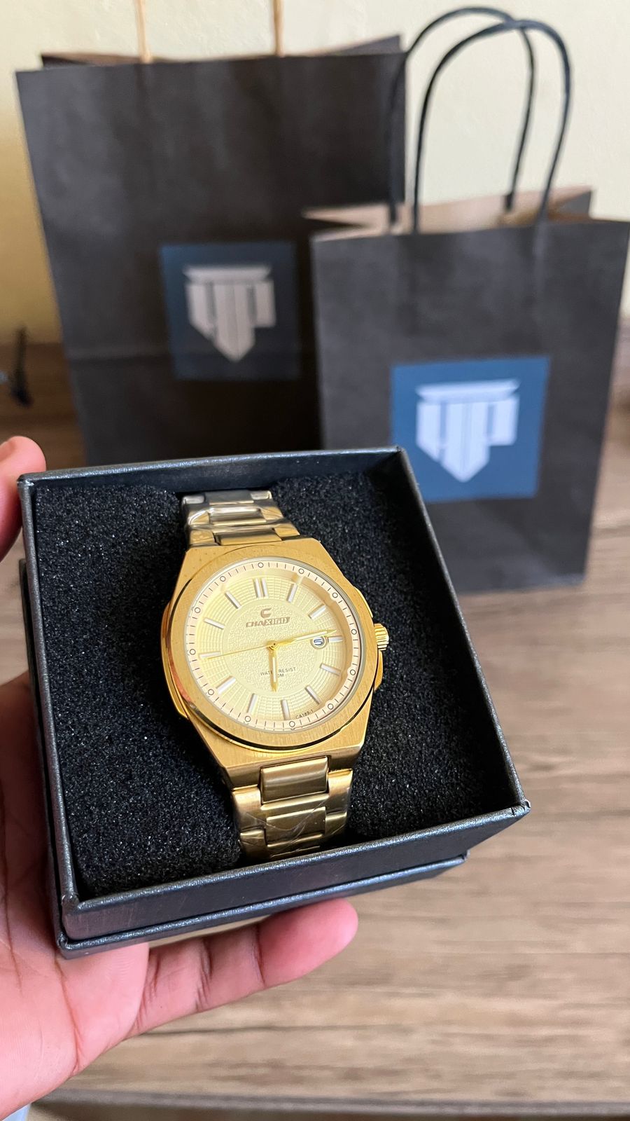 Chaxigo Vanta Gold Watch